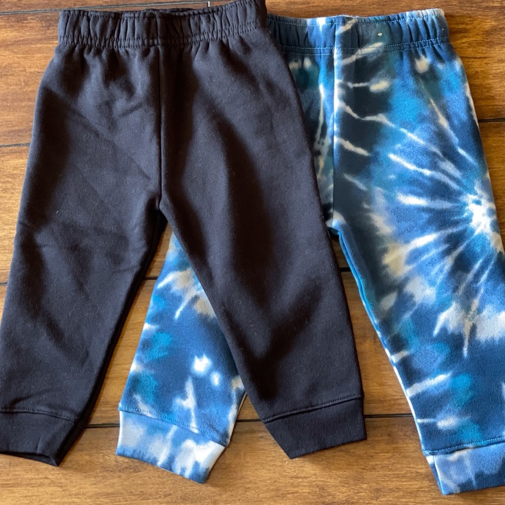 NWOT SWEATPANTS/JOGGING PANT.                       SIZE 18M 2 Pair